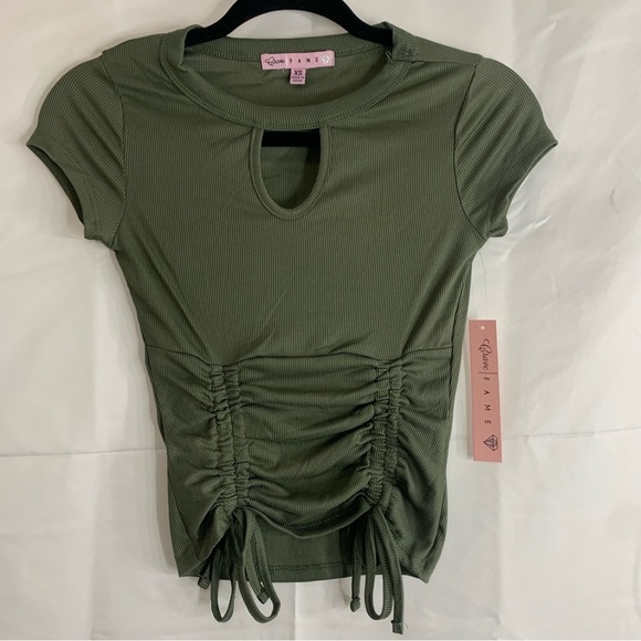 NWT Crave Fame Juniors' Ruched Keyhole-Neck T-Shirt, size XS - Picture 10 of 10